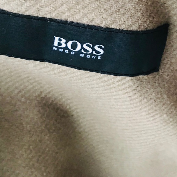 Hugo boss trench coat size 38R - Picture 4 of 8